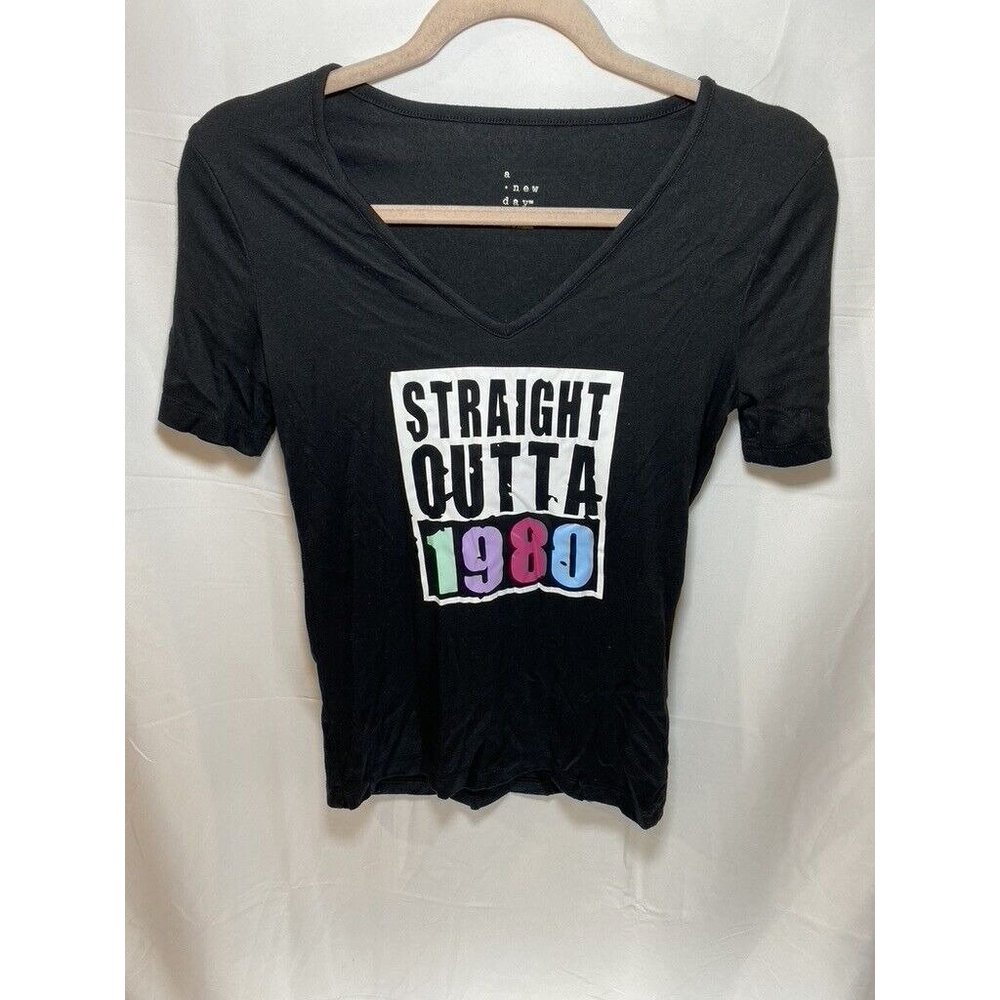 Straight Outta 1980 Shirt Women Extra‎ Small Black Logo Pullover Tee Ladies.